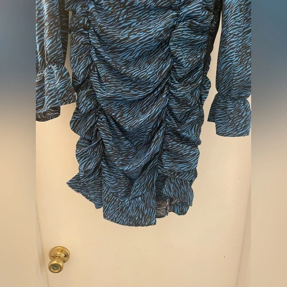Blue animal print zebra scrunched long sleeve dress size‎ Medium